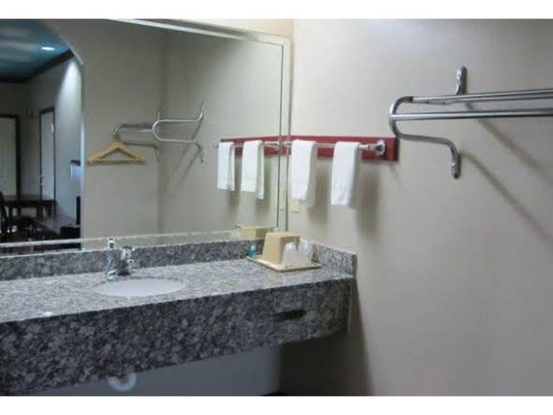 Motel Palace 2*